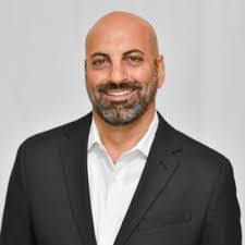 Kelly Huskey's Instagram, Twitter & Facebook