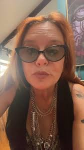 So who can help me with a caw face texture and tattoos I'm not paying  unless it's good enough and you will be well compensated for your work and  time