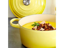 Veloute De Carottes Jaunes Au Foie Gras Et Morilles Le Creuset Veloute Carotte Carotte Jaune Morilles