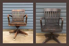 1920 S Banker S Chair By Milwaukee Chair Co Wooden Lawn Chairs Chair Cool Chairs