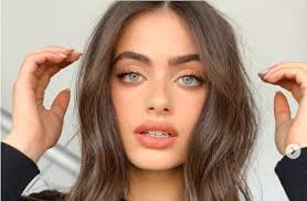 August 31, 2001) is an israeli fashion model and actress. Yael Shelbia Named The World S Most Beautiful Face Jewish Business News