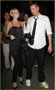 Check out the latest pictures, photos and images of kenzie dalton. Kenzie Dalton Bob Hairstyles For Fine Hair Short Hair Styles Growing Out Hair