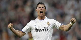 Après la qualification du fc barcelone face à chelsea, ce mercredi soir, on connaît désormais les huit qualifiés pour les quarts de finale de la ligue des champions. Schalke 04 Real Madrid Formations Rentrantes