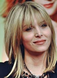 Frisuren 2018 frauen ab 50 mittellang. 28 Wunderschonen Frisuren Ab 50 Einfach Stilvoll Haarschnitt Feine Haarschnitte Haarschnitt Coole Frisuren