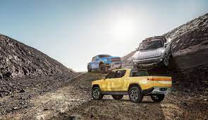 The original hummer and the h2 were both ridiculously massive suv's. If The Gmc Hummer Is A Supertruck Who Are Its Super Competitors