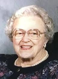 Eileen Ragsdale's Instagram, Twitter & Facebook