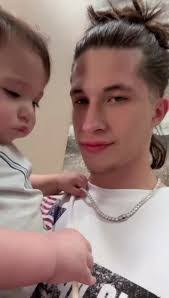 Jeremy Halfacre's Instagram, Twitter & Facebook