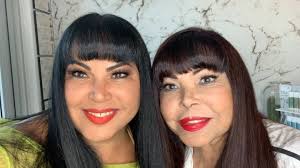 FELIZ CUMPLEAÑOS NAYIBER MUJER VENEZOLANA QUIEN ACATÓ LA MISIÓN DE SERVIR A  DIOS Y A SUS HERMANOS VENEZOLANOS! AYUDA A NAYIBER Y SUS @fundavalientes  #SERVIRESVIVIR ADELANTE NO ESTÁS SOLA DIOS ES ...