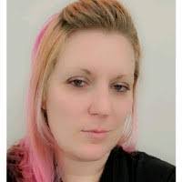 Janice Hart's Instagram, Twitter & Facebook