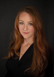 Sarah Mann's Instagram, Twitter & Facebook