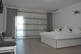 Rezerwuj teraz vila marius 2 mai, două mai! Vila Marius 2 Mai Contact Direct