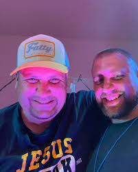 Aaron Bounds's Instagram, Twitter & Facebook