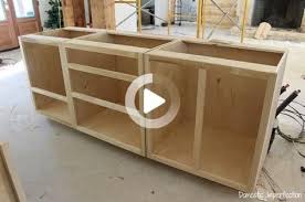 25 Piani Facile Mobili Da Cucina Fai Da Te Con Accesso Step By Step In 2020 Kitchen Cabinet Plans Diy Kitchen Diy Kitchen Cabinets