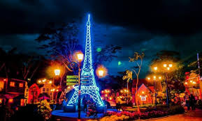 Inilah yang membuat tempat wisata di bogor cenderung ramai dari hari biasa. 10 Tempat Wisata Malam Hari Di Bogor 2021 Devoyage Sempur Kota Murah 24 Jam Jejakpiknik Com