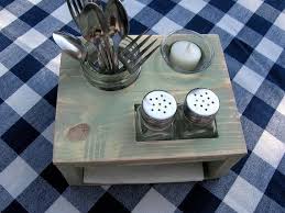 Kitchen Table Organizer Picnic Table Caddy Silverware Salt And Pepper Napkin Candle Holder Distressed Ideias De Paletes Ideias Para Mobilia Projeto Cafe