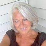 Vicki Knipp's Instagram, Twitter & Facebook