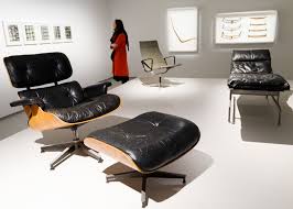 A Gentlly Used Eames Lounge Chair And Ottoman On Display At The Barbican S The World Of Charles And Ray Eames Exhibition Ea Eames Eames Lounge Chair Ray Eames