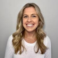 Leah Singleton's Instagram, Twitter & Facebook