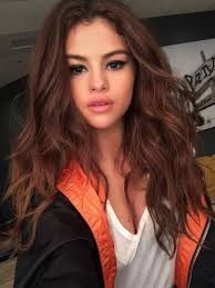 Reddish Brown Bouncy Wavy Lace Front Human Hair Wig Hh047 Selena Gomez Hair Hair Styles Selena Gomez Style
