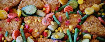 Los langostinos congelados serán la base de estas 4 recetas fáciles y rápidas dignas de cualquier restaurante de lujo. 17 Platos Ligeros Que Necesitas Tener En El Congelador Para Comer Mas Sano