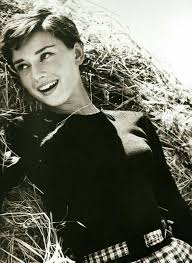 Perfect Length Audrey Hepburn Pixie Short Hair Styles Pixie Haircut