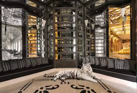 Setiap sultan memiliki istana sendiri. Royal Istana Palace Bensley