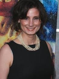 Karen Barna's Instagram, Twitter & Facebook