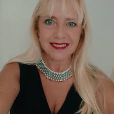 ΜΩΡΑ ΓΑΤΑΚΙΑ Ψάχνουν ΓΑΤΟΜΑΜΑΔΕΣ και ΦΡΟΝΤΙΣΤΕΣ