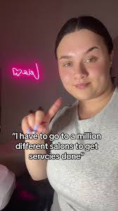 Thalia Miller's Instagram, Twitter & Facebook