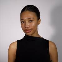 Sara Maxwell's Instagram, Twitter & Facebook