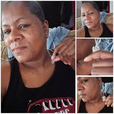 Being creative with my 40+ Double Dutch Club charm. I've been begging for  them to make some hoops since they first starting making earrings. None  yet, so I took my charm & made my own. I'm in my Janet ...