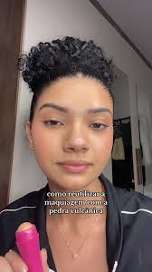 Melhor Invenção para Manter a Maquiagem Intacta: Testando a Pedra Vulcânica  na Pele Oleosa