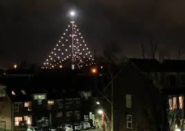 Het laatste nieuws over de beurs, financiële wereld, economie, politiek en ondernemen vind je op fd.nl Grootste Kerstboom Straalt Weer Over Nieuwegein De Digitale Stad Nieuwegein