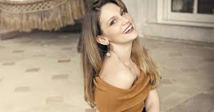 Farah zeynep abdullah, 17 ağustos 1989 tarihinde i̇stanbul'da dünyaya gelmiştir. Farah Zeynep Abdullah Collected Donations On Her Birthday Web24 News