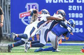 Von miller sacks daniel jones three times the ny giants' offensive line is a mess. Ysrvbi8lzybvbm