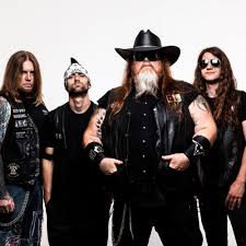 For a band called the texas hippie coalition aka thc, the sound coming from this four piece isn't exactly flower power and peace and love. Texas Hippie Coalition Photos Metal Kingdom
