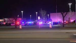 They took their life sic in their hands and i know for sure that when the. Shooting That Injured 8 At Wisconsin Mall Not A Random Act Police Nbc Chicago