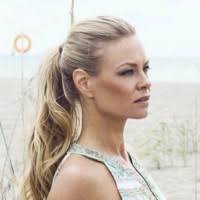 Ella Brouwer Email & Phone Number