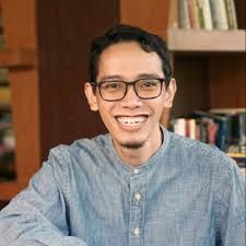 Elle tourne sous android tv 9.0 et vous allez pouvoir voir facilement prime video, netflix, disney+, youtube, spotify, moltov,. Ujung Ke Ujung