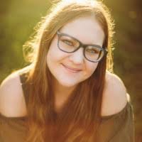 Samantha Simonsen's Instagram, Twitter & Facebook