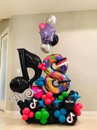 One Two Three Four Five Six Seven Eight Nine 10 Tik Tok Pin By Diana On Maxibouquet In 2020 Balloon Decorations Party Birthday Balloon Decorations Birthday Balloons