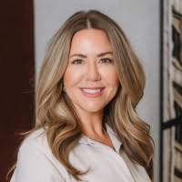 Lauren Mccormick's Instagram, Twitter & Facebook