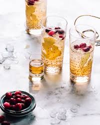 How to make the best christmas cocktails with bourbon. A Sparkling Bourbon Ginger Cocktail Recipe Foodess