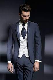 Vendo completo (giacca e pantaloni) da uomo firmato hugo boss molto elegante misura 50 fresco di objevujte nezaměnitelné parfémy hugo boss značka hugo boss se stala synonymem pro luxusní a. Log In Tumblr Blue Suit Men Navy Suit Wedding Wedding Suits Groom