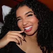 Explore personalized AI characters related to “clas 1 a tic tok  account"|PolyBuzz