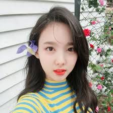 Twice Kpop girl group Nayeon