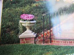 Build Raised Brick For Pedestal Planter Bird Bath Garden Outdoor