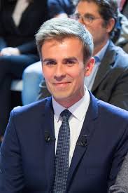 Julien bugier nouveau titulaire au jt de 13h de france 2 en 2021 à la place de marie sophie lacarrau partie sur tf1. Les Presentateurs Des Jt De 13h Et 20h Sur France 2 En Juillet Et Aout Leblogtvnews