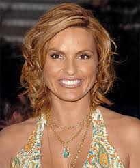 Like any woman, olivia is trying to find the hairstyle that fits her life, hargitay told tv insider last year. 20 Mariska Hargitay Hairstyles Hair Cuts And Colors