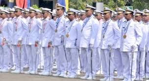 Untuk masalah diatas tentang gaji pelaut indonesia yang miris, di harapkan pemerintah lebih memperhatikan kesejahteraan para pelaut indonesia. Gaji Pelaut Indonesia Yang Miris Pendidikanbersama Com